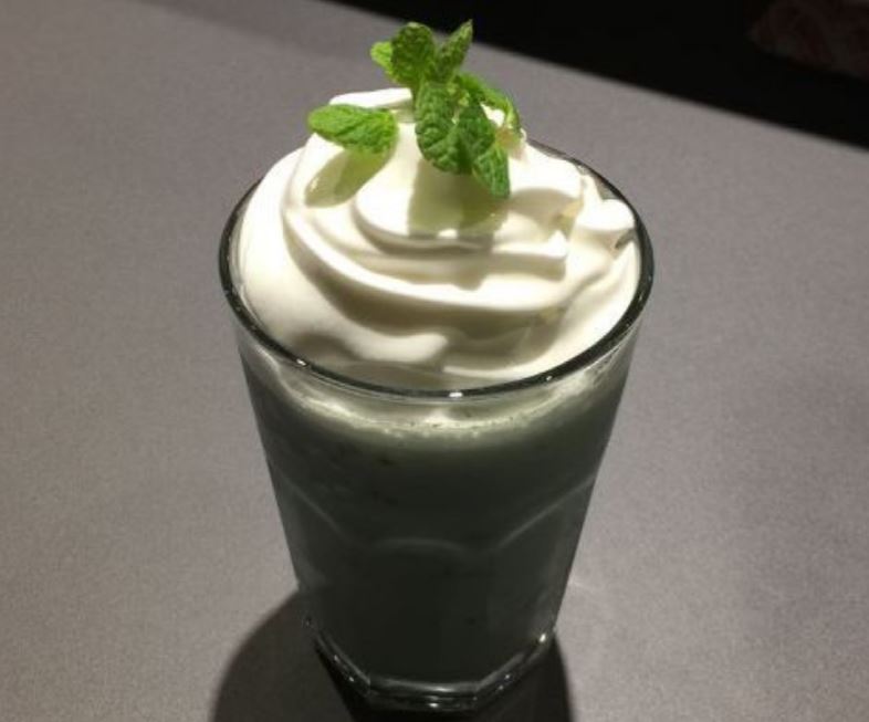 여름에 마시면 좋은 차 알아보겠습니다