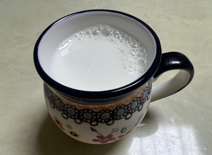 출근전 아침에 마시는 우유 한잔의 효과
